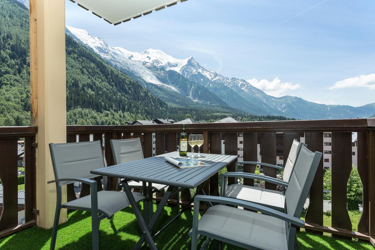 Apartment Aiglons - Central Chamonix Mountain Haven المظهر الخارجي الصورة
